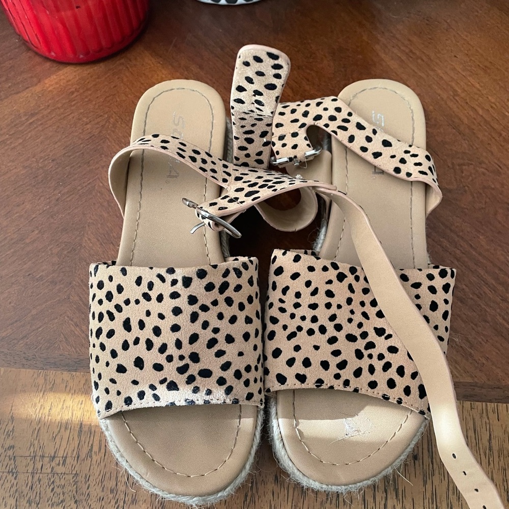 Cheetah wedges